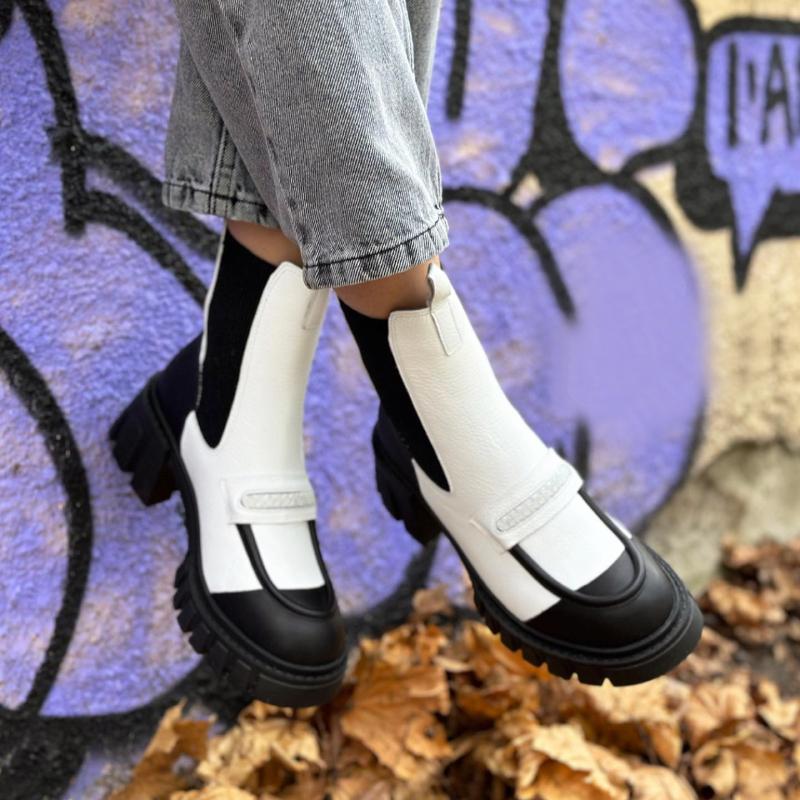 Chic Black and White Warm Ankle Boots