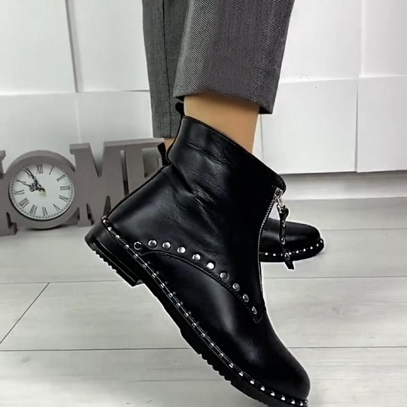 Chic Round Rivet Patent Leather Shoes