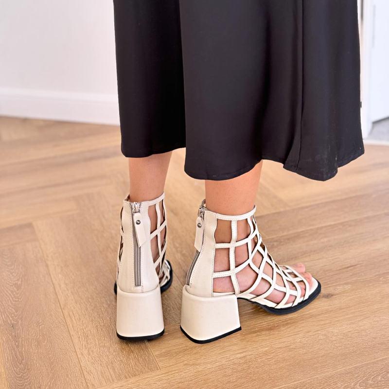 Cute Hollow Lattice Zipper Block Heel Sandals