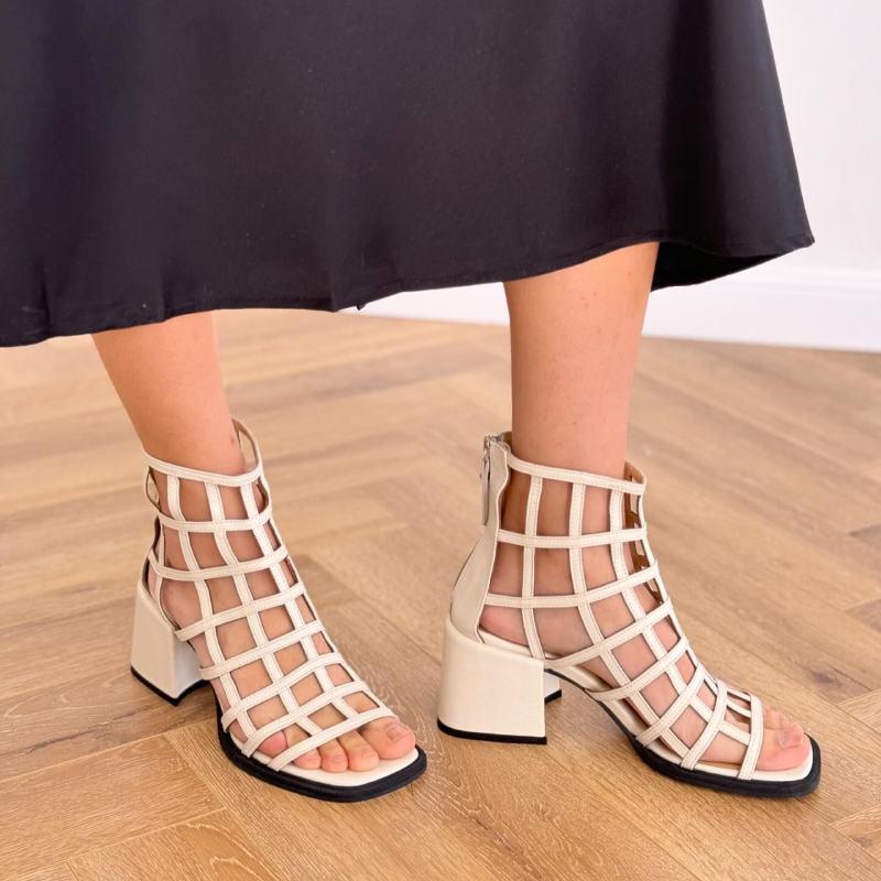 Cute Hollow Lattice Zipper Block Heel Sandals