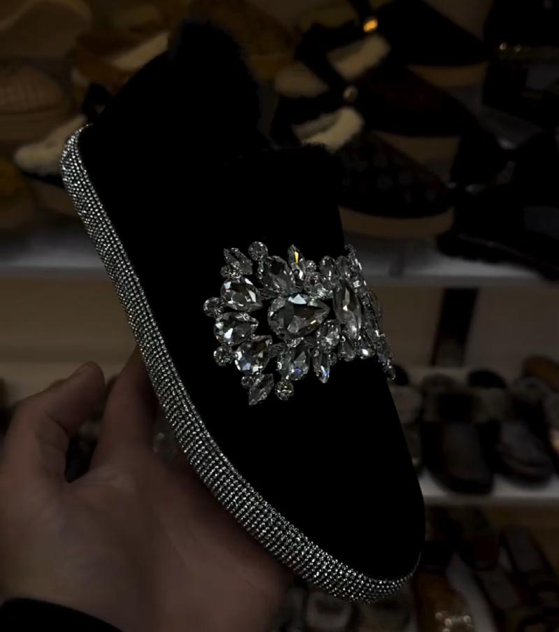 Cute Rhinestone Sole Thick Rhinestone Warm Slip-on Shoes