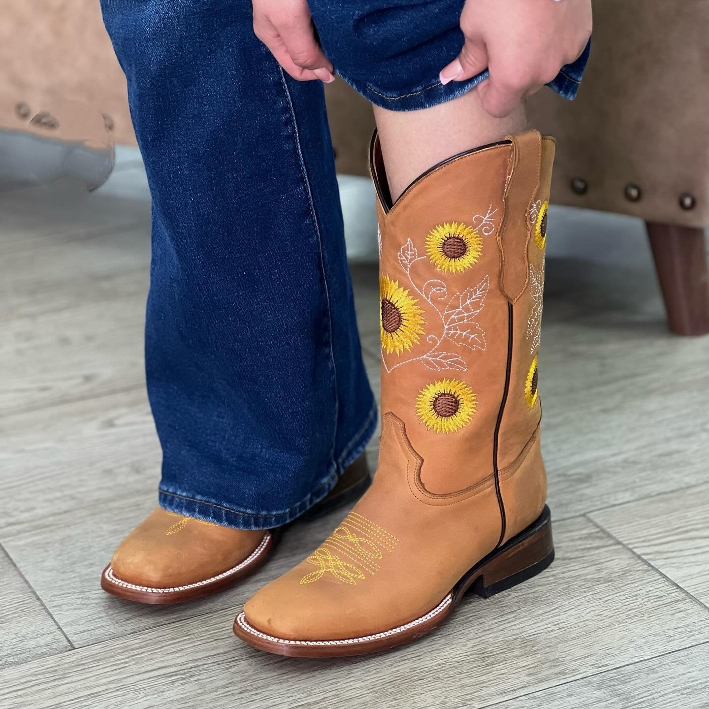 Sunflower Embroidered Western Cowboy Boots